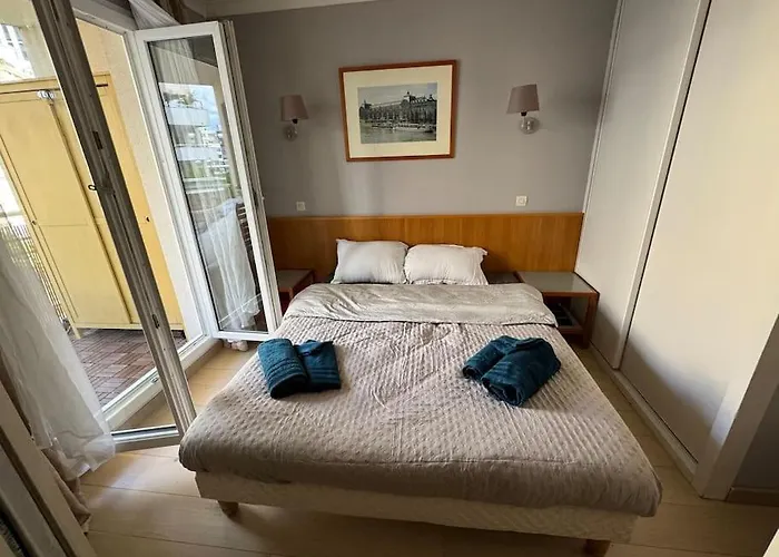 2-Room Apartment In Paris La Defense Arena Parking