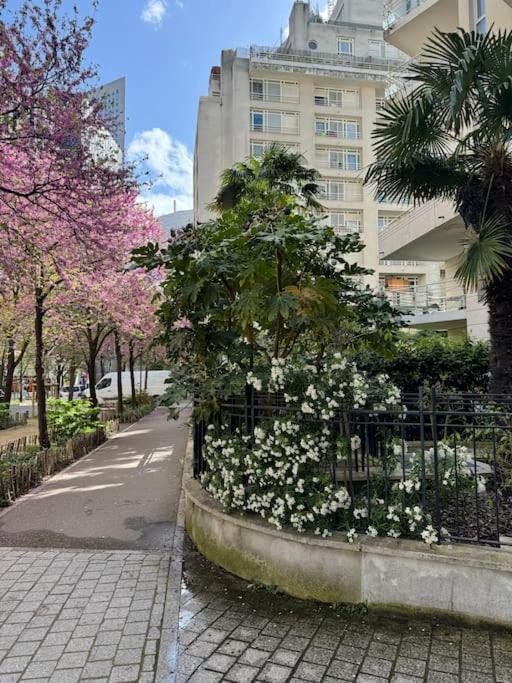 2-room In Paris La Defense Arena Parking Courbevoie