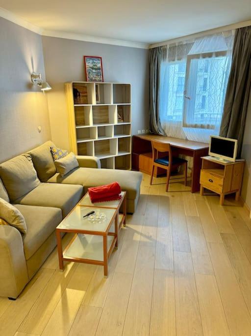 2-room In Paris La Defense Arena Parking Appartement *