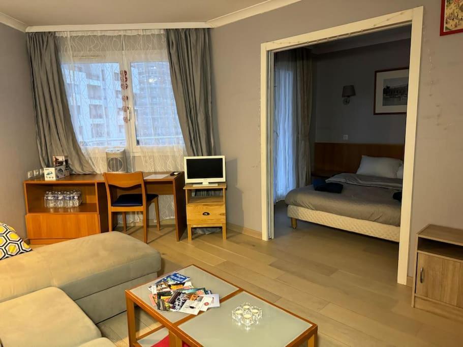 Appartement 2-room In Paris La Defense Arena Parking *