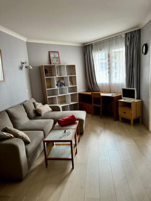 2-room In Paris La Defense Arena Parking Apartment *